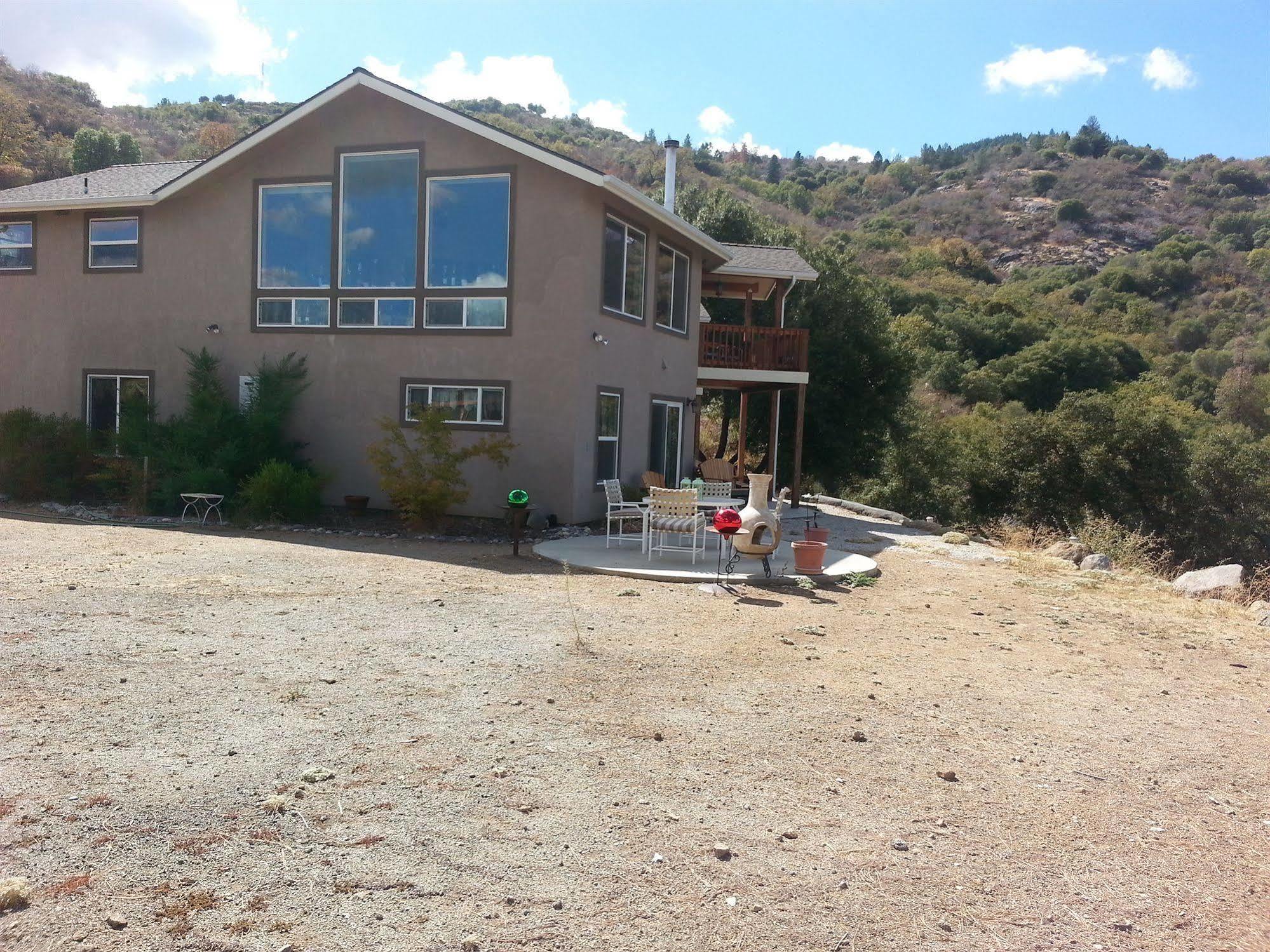 Yosemite Sierra View Bed & Breakfast Oakhurst Exteriör bild